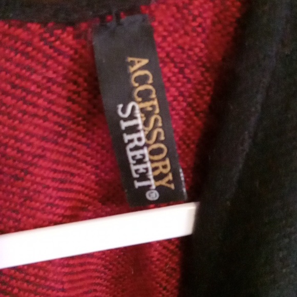 Accessory Street Womens Black and Red Plaid Shawl Wrap Warm Holidays Christmas - Picture 8 of 9